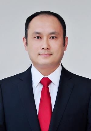 吕东 吕东.jpg